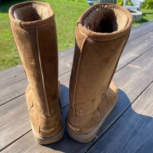 Size 10 Women’s Sheep Boots - Light Brown